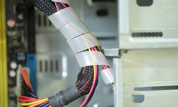 Металлическая связь оборудования с контуром заземления