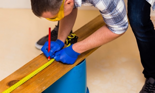 Как обойти батареи при укладке ламината