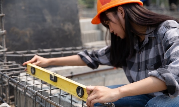Каким должен быть размер фундамента дома
