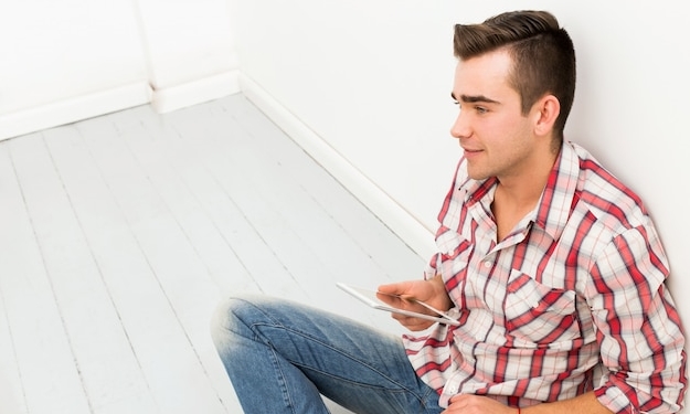 Что нужно для монтажа ламината на стену