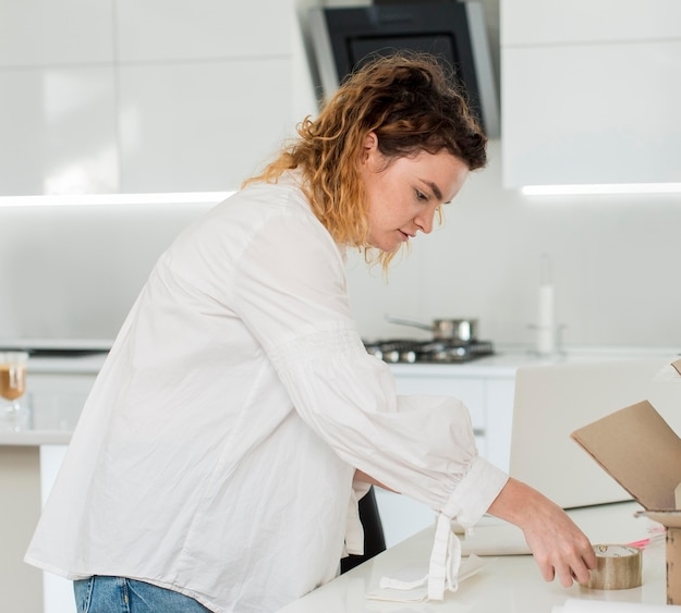 Какими обоями обклеить кухню дизайн фото