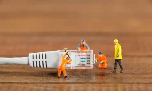 Монтаж розеток для локальной сети