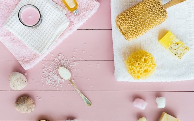 Куда повесить мочалки в ванной фото дизайн