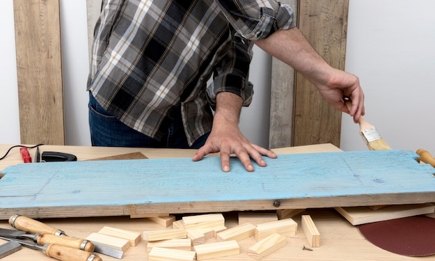 Укладка ламината когда двери уже стоят