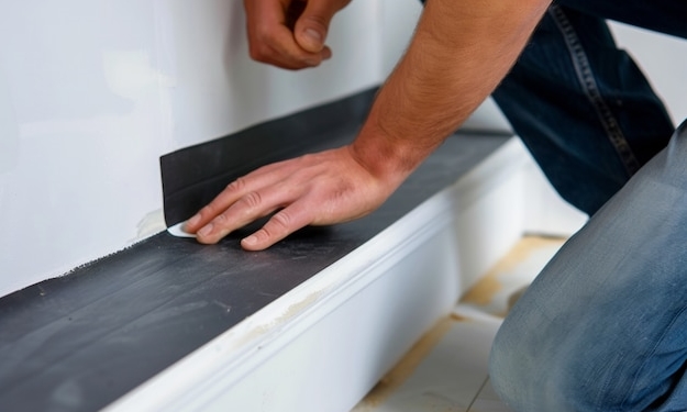 Как правильно резать линолеум при укладке