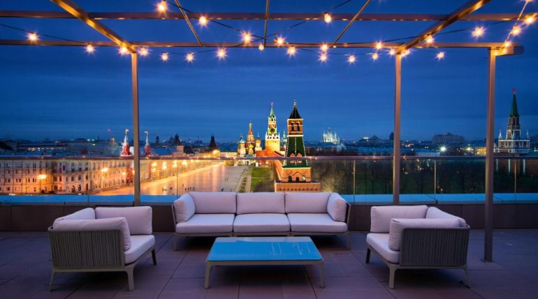 Умный дом в премиум-квартирах Москвы: управление светом, климатом и безопасностью