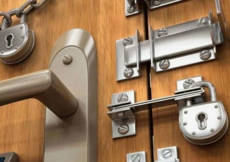 Виды дверных замков: безопасность и удобство для вашего дома