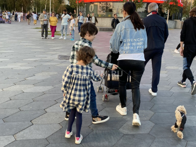 Материнский капитал хотят разрешить использовать на ремонт квартиры.